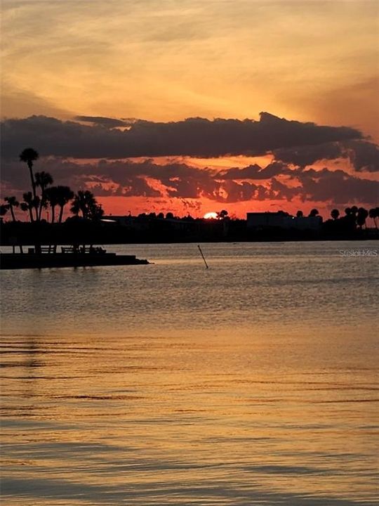 For Sale: $134,900 (2 beds, 1 baths, 760 Square Feet)