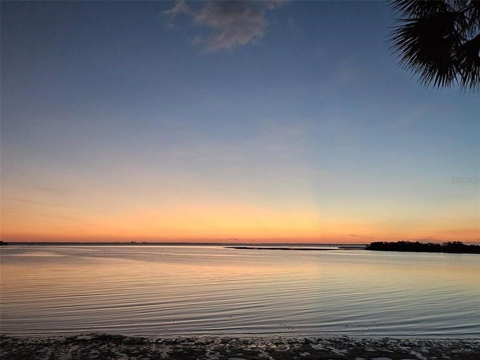 For Sale: $134,900 (2 beds, 1 baths, 760 Square Feet)