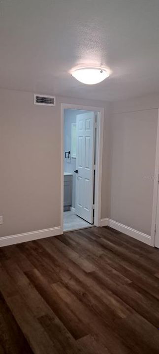 For Sale: $299,000 (3 beds, 2 baths, 1296 Square Feet)