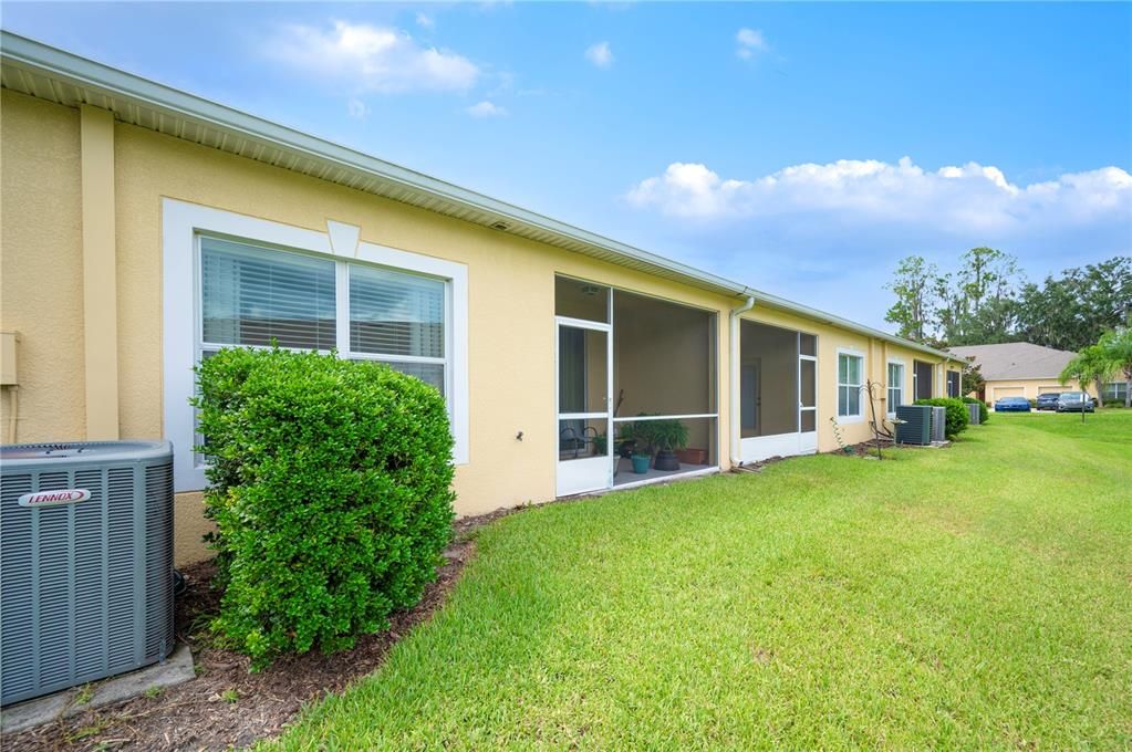 Active With Contract: $239,900 (2 beds, 2 baths, 1418 Square Feet)