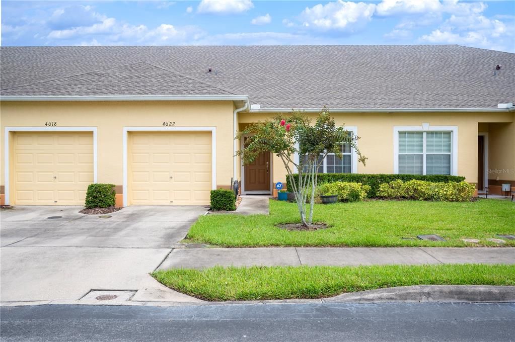 Active With Contract: $239,900 (2 beds, 2 baths, 1418 Square Feet)