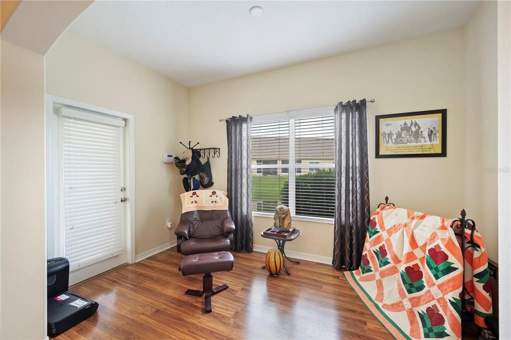 Active With Contract: $239,900 (2 beds, 2 baths, 1418 Square Feet)