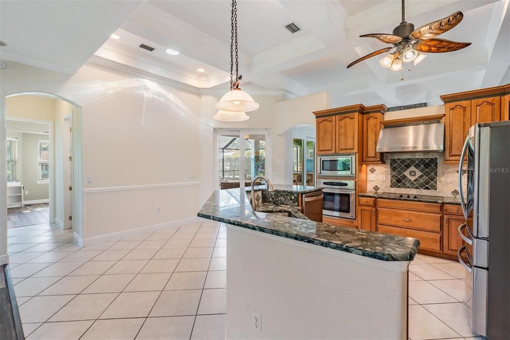 Kitchen/Breakfast Nook