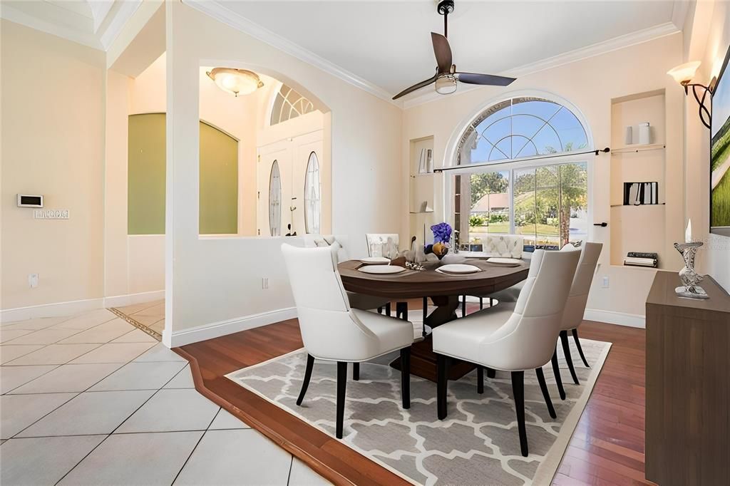 Dinning Room. This photo has been virtually staged.