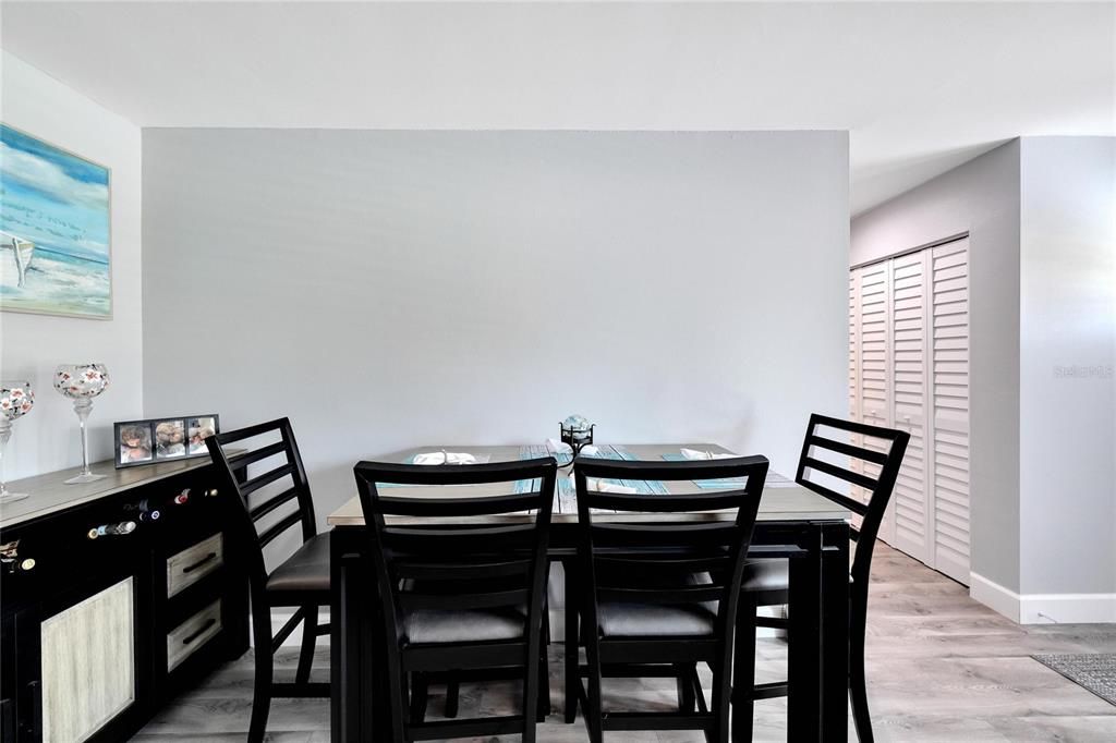 For Sale: $459,000 (2 beds, 2 baths, 1508 Square Feet)