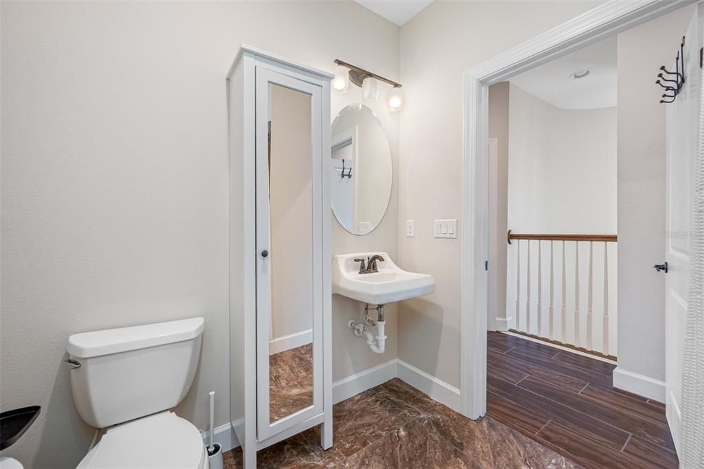 Bathroom serving the 2 guest bedrooms on the 3rd level