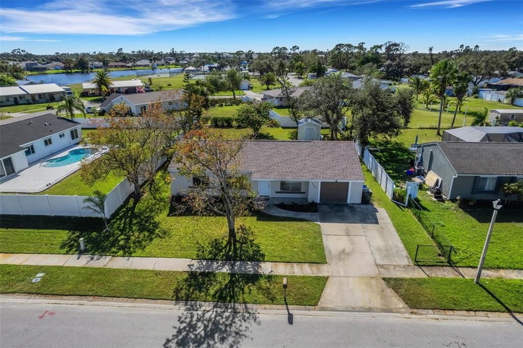 Active With Contract: $279,900 (3 beds, 2 baths, 1319 Square Feet)