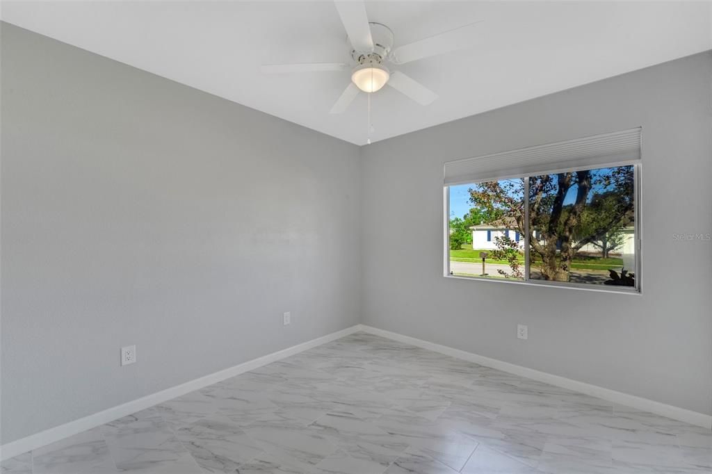 Active With Contract: $279,900 (3 beds, 2 baths, 1319 Square Feet)