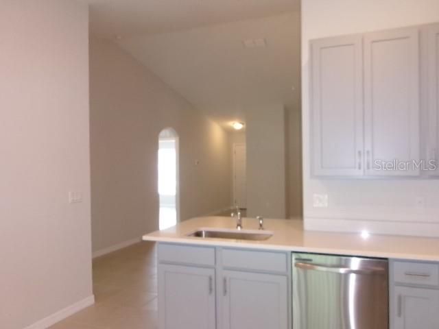 For Rent: $1,750 (3 beds, 2 baths, 1198 Square Feet)