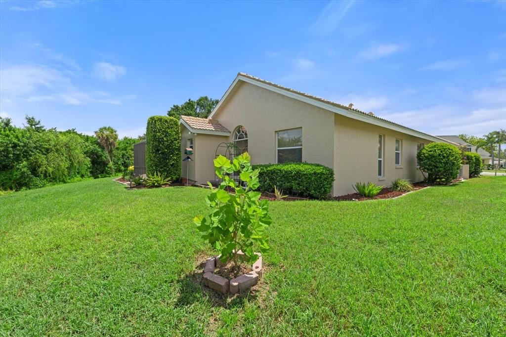 For Sale: $639,000 (3 beds, 2 baths, 2137 Square Feet)