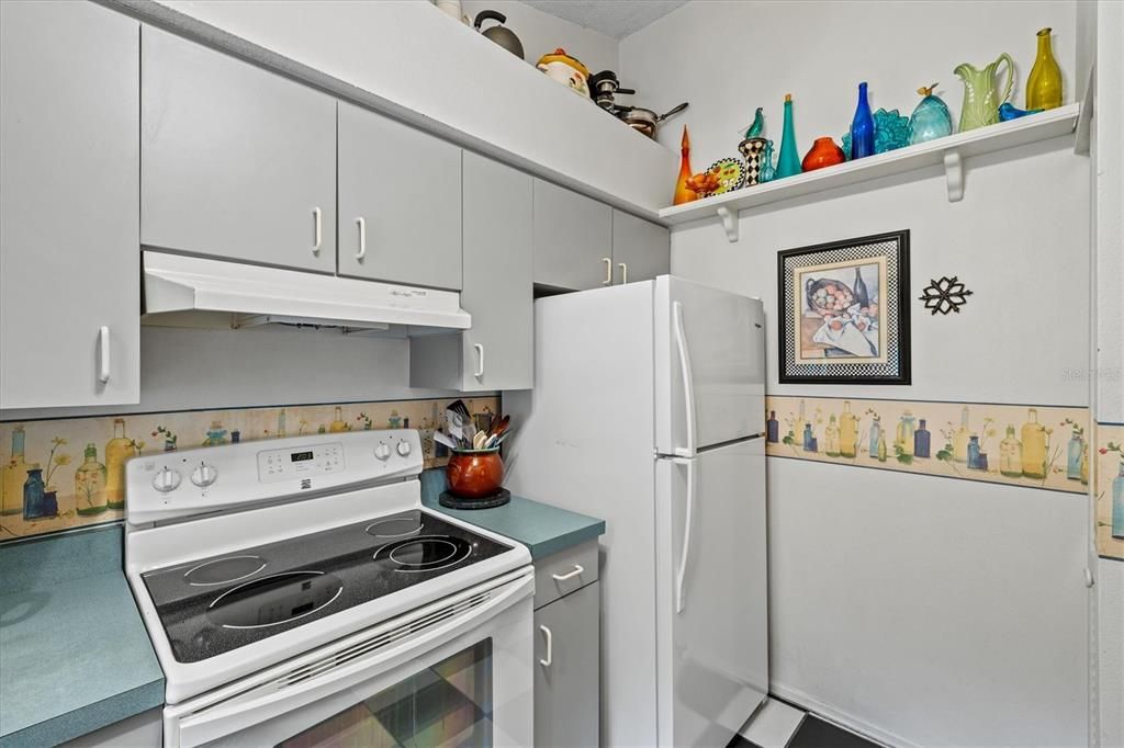 For Sale: $330,000 (3 beds, 2 baths, 1227 Square Feet)