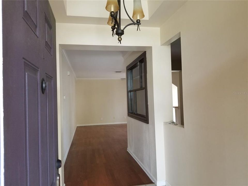 For Rent: $2,400 (3 beds, 2 baths, 1848 Square Feet)