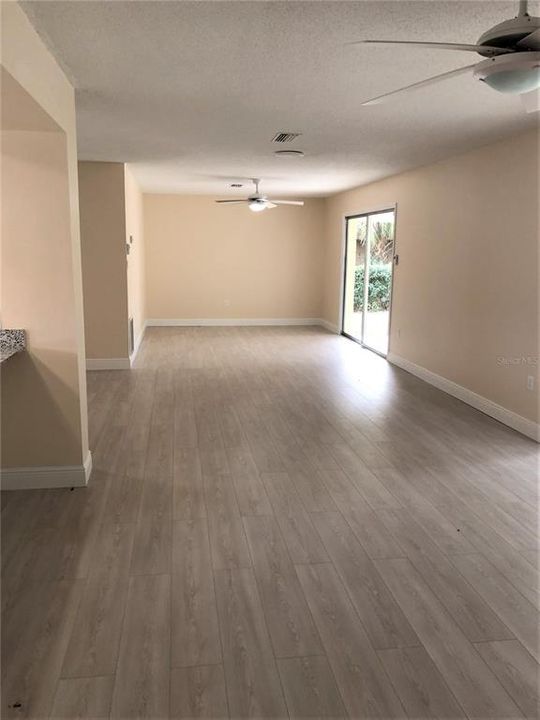 For Rent: $1,800 (3 beds, 2 baths, 1832 Square Feet)