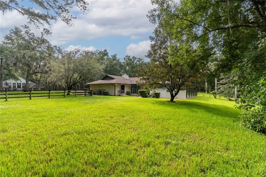 For Sale: $850,000 (4 beds, 2 baths, 3216 Square Feet)