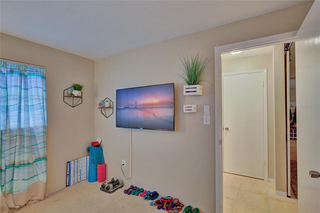 For Sale: $396,500 (2 beds, 2 baths, 1068 Square Feet)