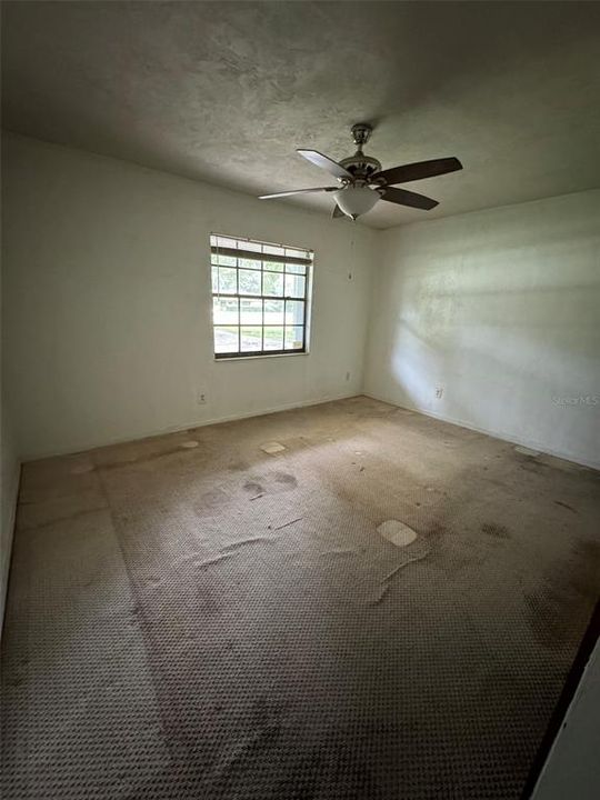 Active With Contract: $149,000 (3 beds, 2 baths, 1296 Square Feet)