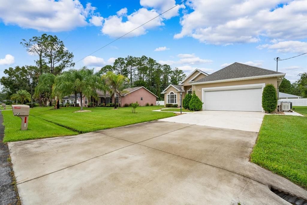 For Sale: $382,500 (3 beds, 2 baths, 1964 Square Feet)