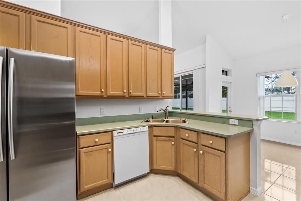 For Sale: $382,500 (3 beds, 2 baths, 1964 Square Feet)