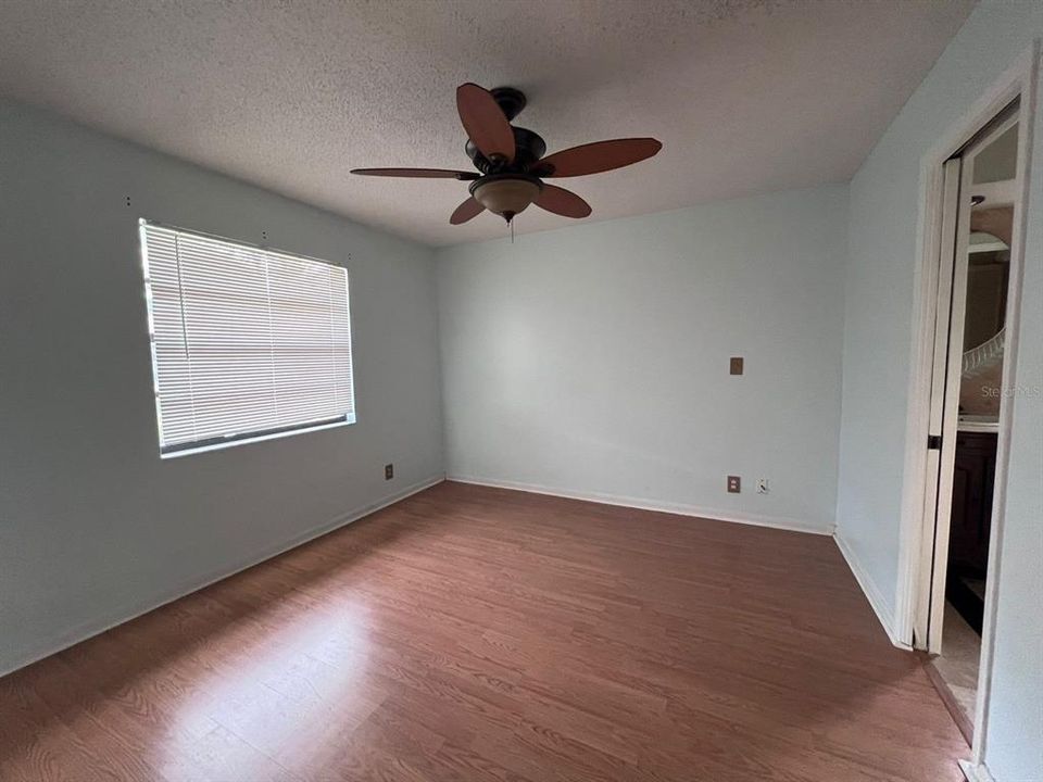 For Rent: $1,700 (2 beds, 2 baths, 935 Square Feet)