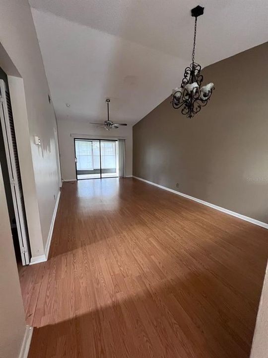 For Rent: $1,700 (2 beds, 2 baths, 935 Square Feet)