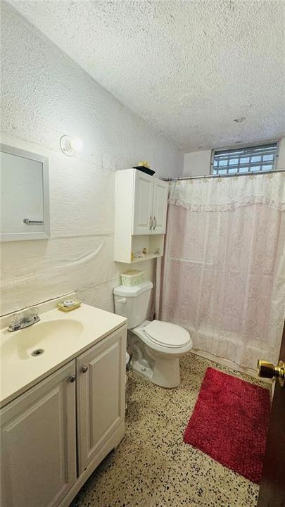 For Sale: $160,000 (4 beds, 2 baths, 377 Square Feet)