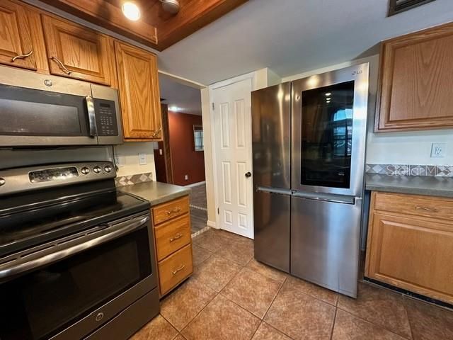 For Sale: $308,500 (3 beds, 2 baths, 1500 Square Feet)