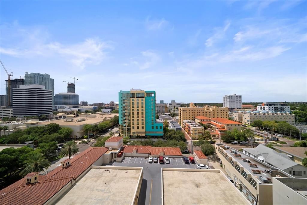 For Sale: $1,950,000 (2 beds, 2 baths, 2384 Square Feet)