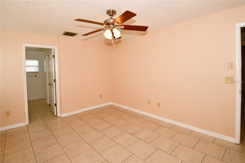 Active With Contract: $2,450 (3 beds, 2 baths, 1627 Square Feet)