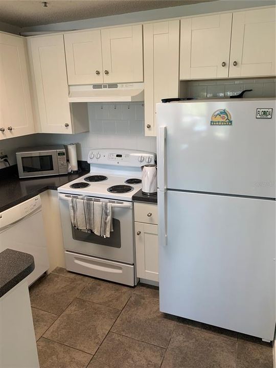 For Rent: $1,500 (1 beds, 1 baths, 572 Square Feet)