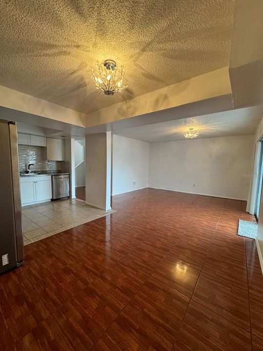 For Rent: $2,350 (4 beds, 2 baths, 1348 Square Feet)