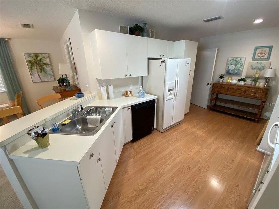 For Rent: $1,795 (2 beds, 2 baths, 1143 Square Feet)