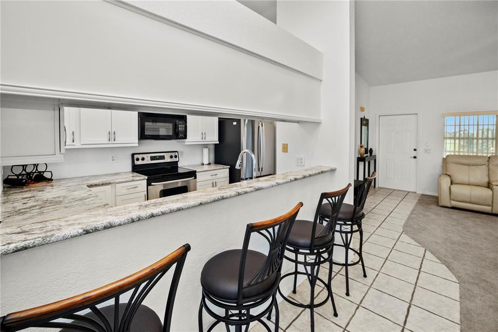 Extra Seating at the Breakfast Bar for Entertaining