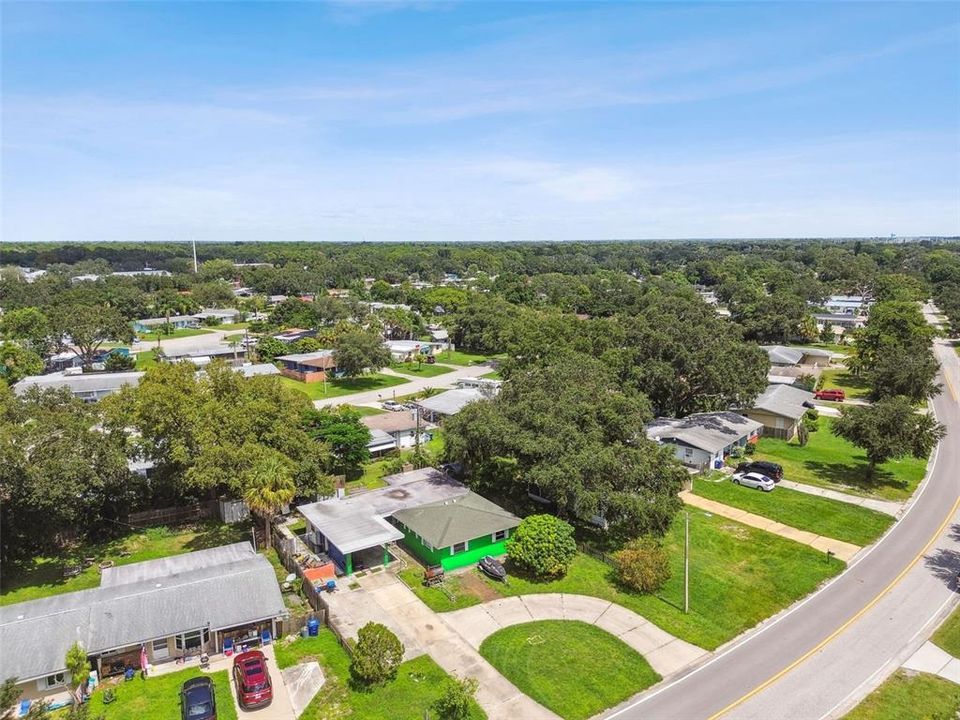 Active With Contract: $295,995 (3 beds, 2 baths, 1337 Square Feet)