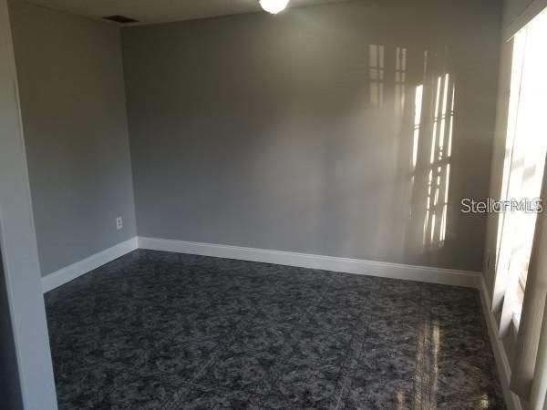 For Rent: $2,000 (4 beds, 2 baths, 1475 Square Feet)