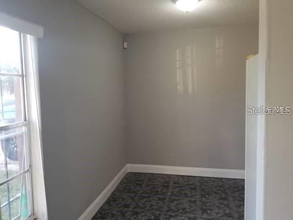 For Rent: $2,000 (4 beds, 2 baths, 1475 Square Feet)