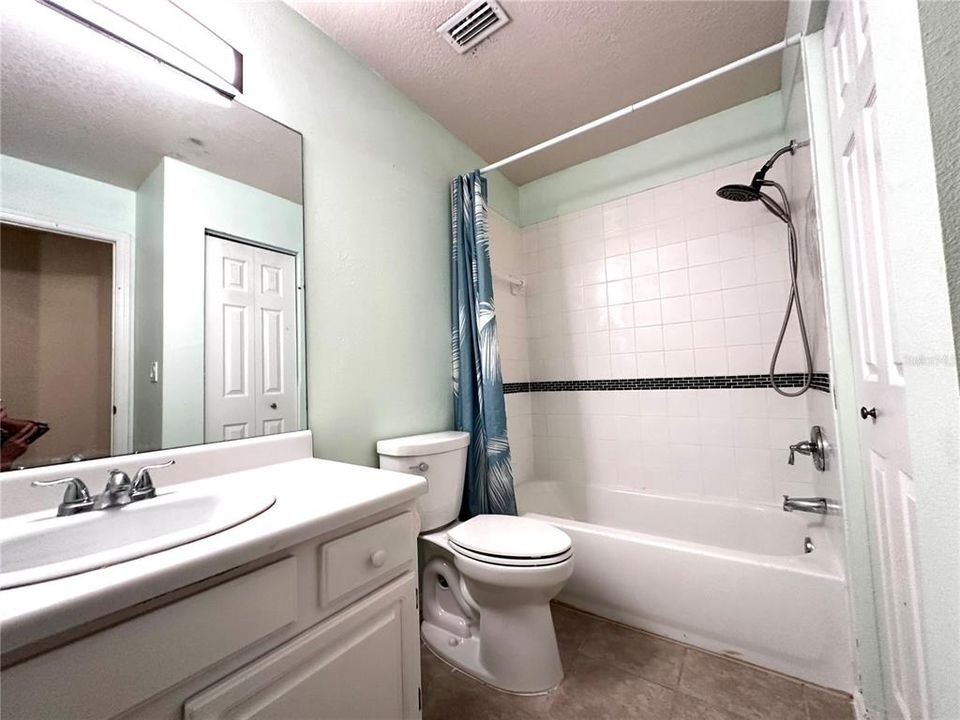 For Rent: $1,349 (1 beds, 1 baths, 576 Square Feet)