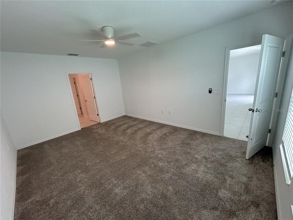 For Rent: $2,250 (4 beds, 2 baths, 1935 Square Feet)