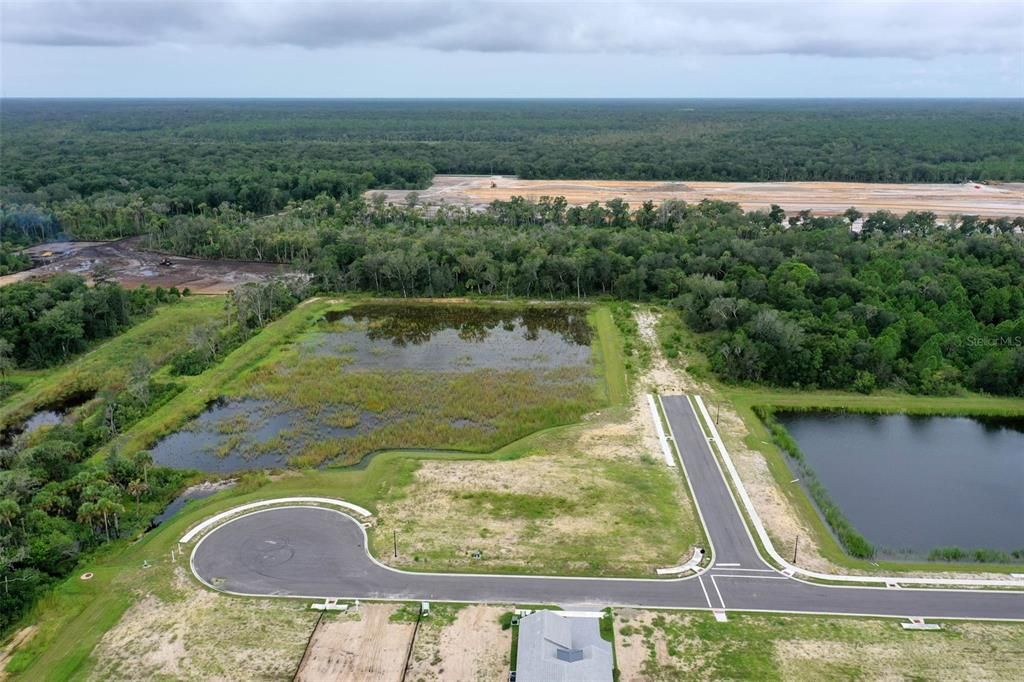 На продажу: $239,000 (0.19 acres)