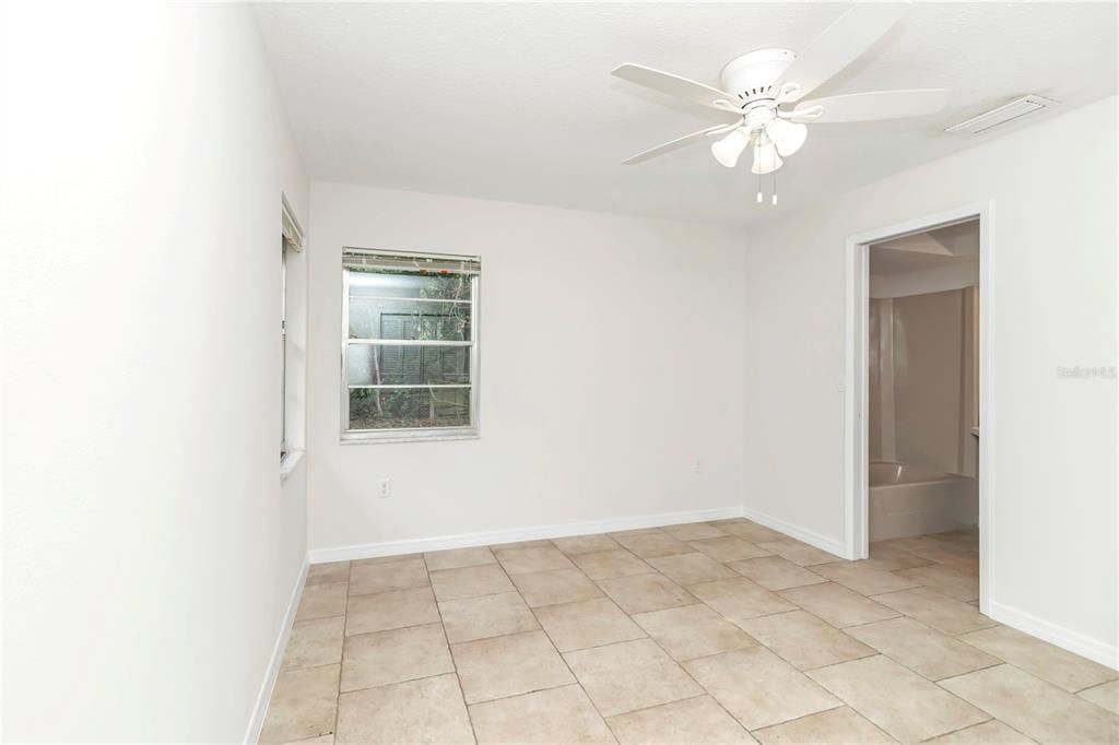 For Sale: $220,000 (3 beds, 2 baths, 1258 Square Feet)