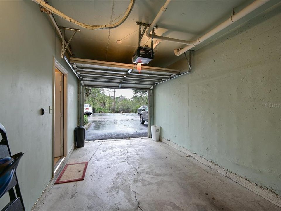 Private 1 car garage