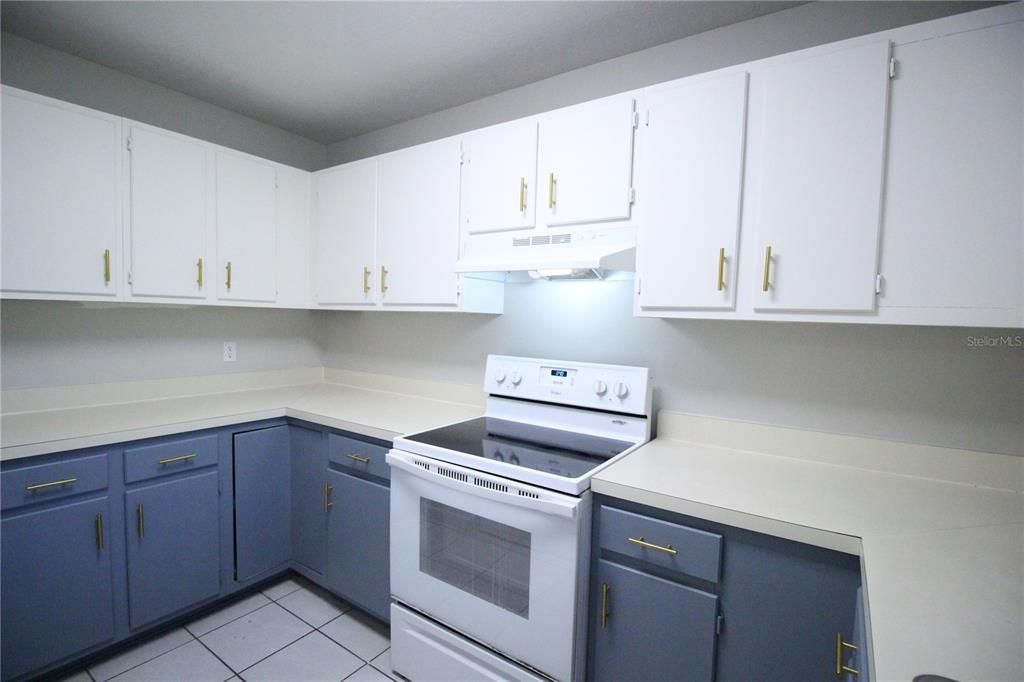 For Rent: $1,300 (2 beds, 2 baths, 1062 Square Feet)