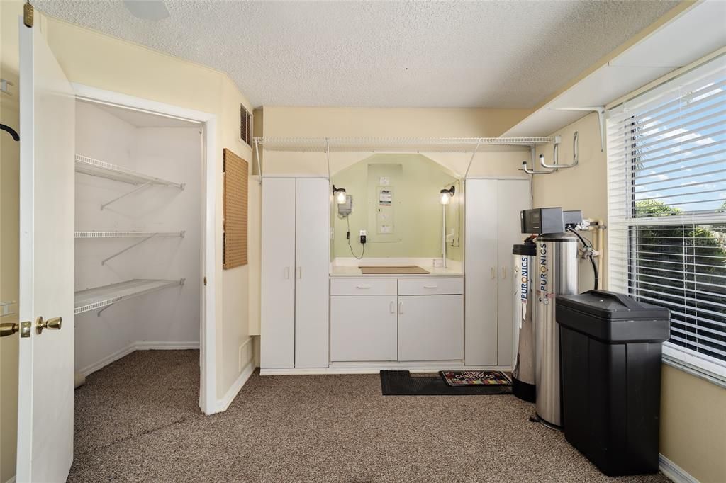 For Sale: $364,500 (2 beds, 2 baths, 1456 Square Feet)