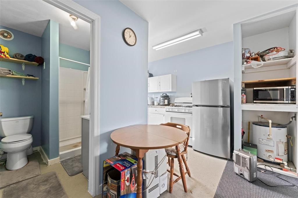 For Sale: $1,250,000 (3 beds, 2 baths, 1606 Square Feet)