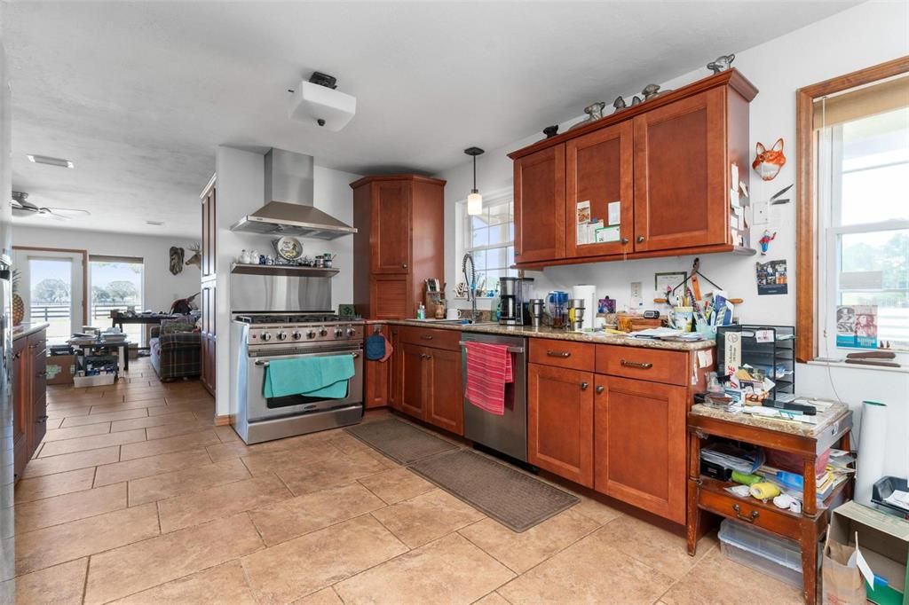 For Sale: $1,250,000 (3 beds, 2 baths, 1606 Square Feet)