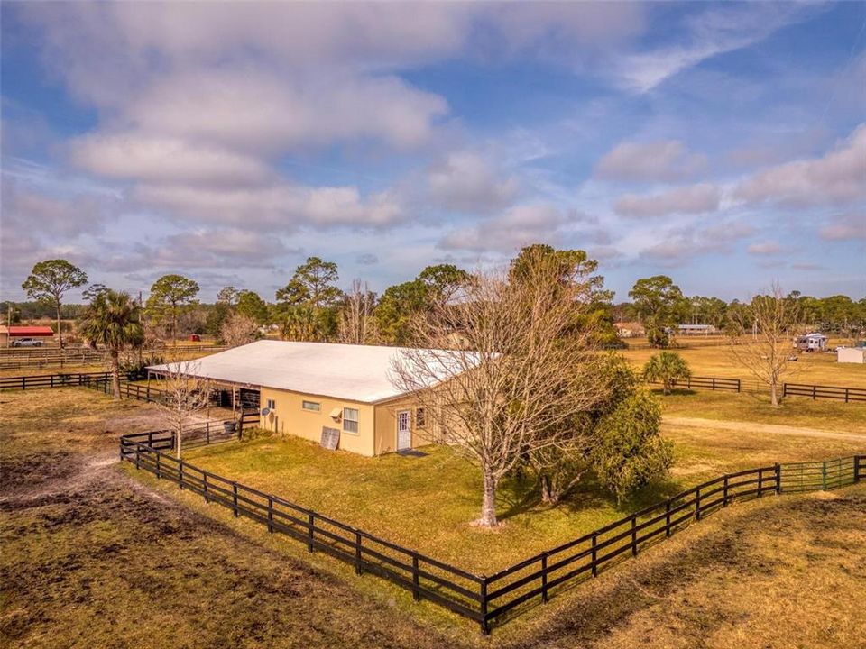 For Sale: $1,250,000 (3 beds, 2 baths, 1606 Square Feet)