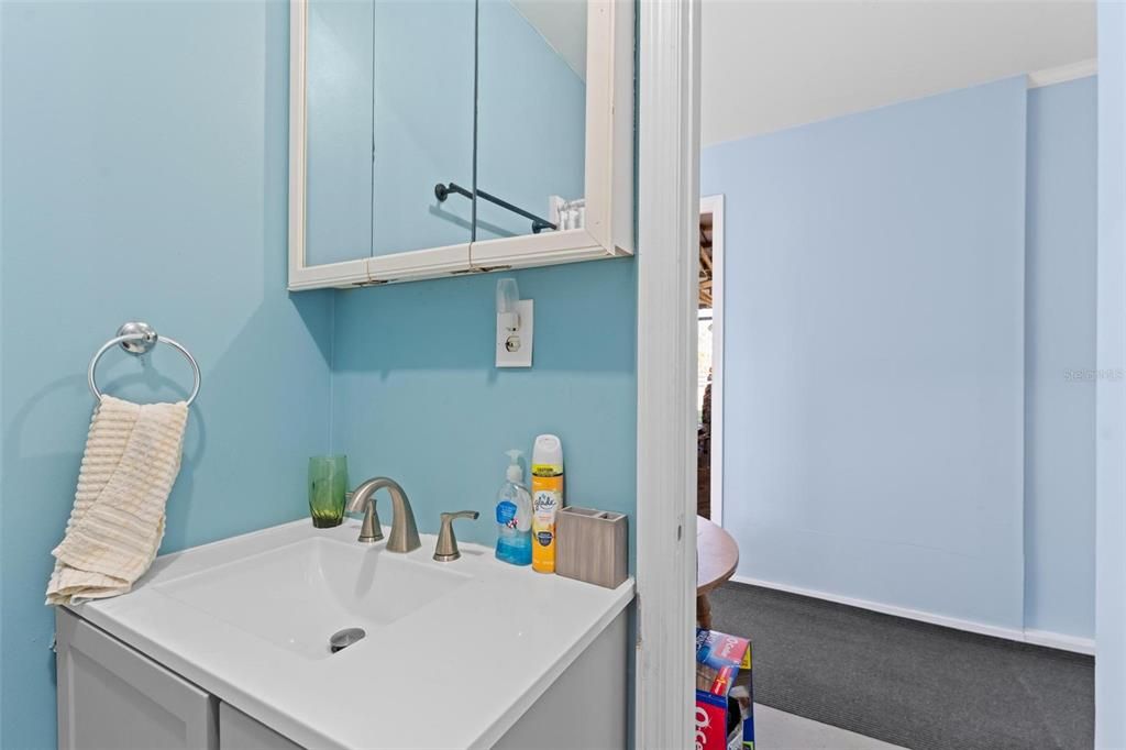 For Sale: $1,250,000 (3 beds, 2 baths, 1606 Square Feet)