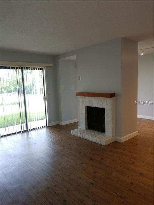 For Rent: $1,900 (2 beds, 2 baths, 1071 Square Feet)