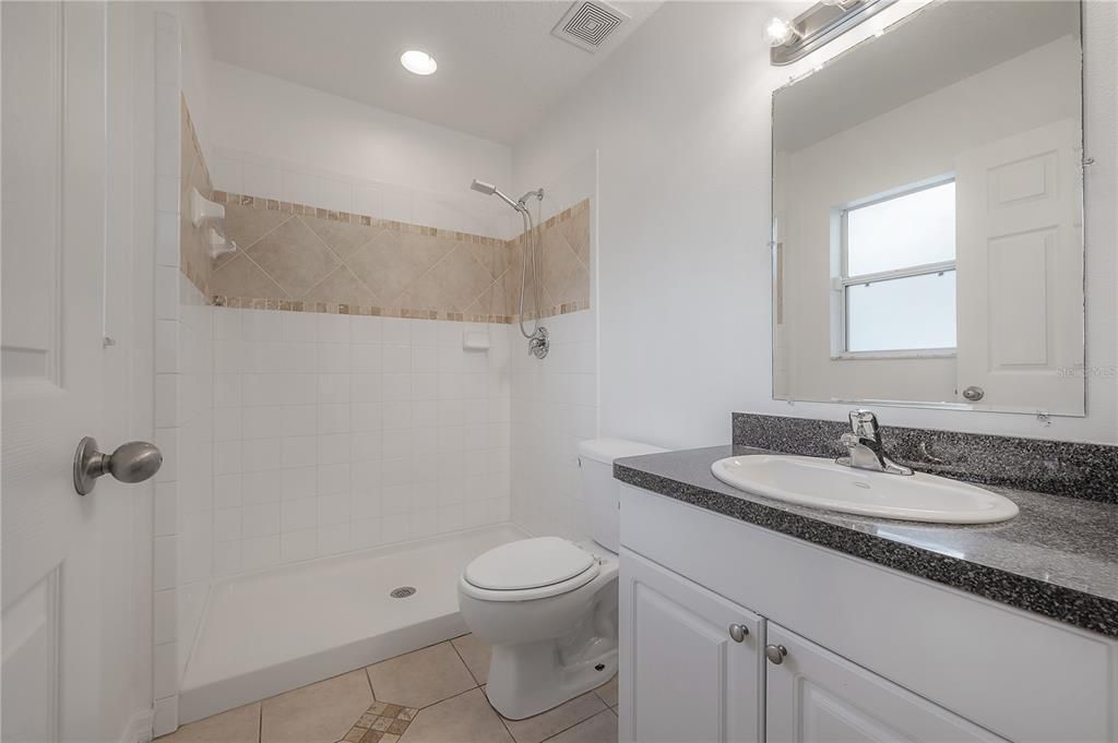 For Sale: $329,900 (3 beds, 2 baths, 1138 Square Feet)