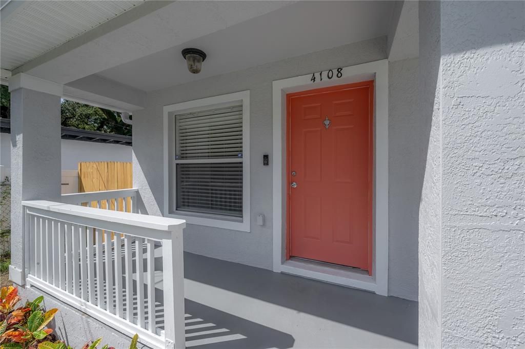 For Sale: $329,900 (3 beds, 2 baths, 1138 Square Feet)