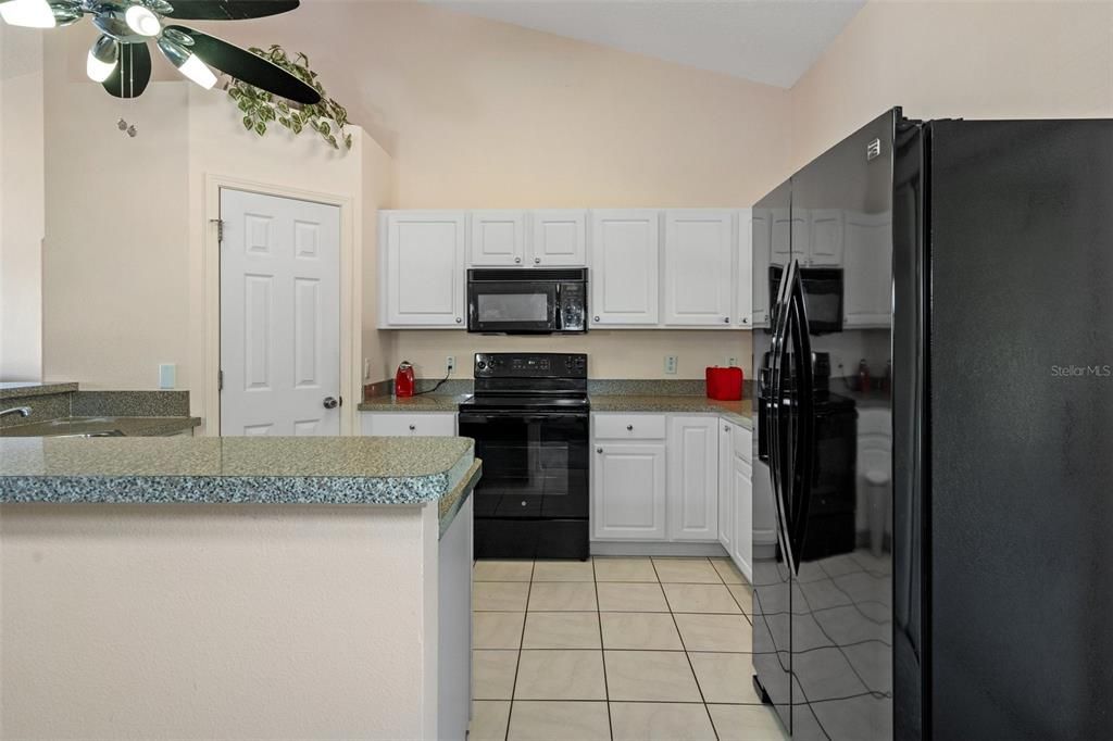 For Sale: $299,900 (3 beds, 2 baths, 1340 Square Feet)